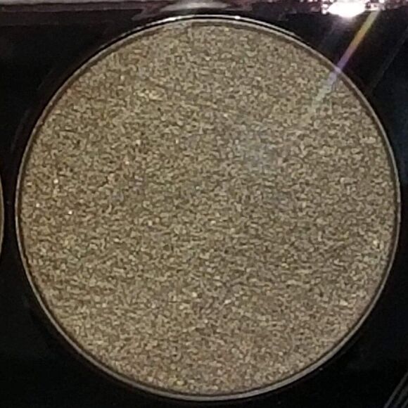 Girlactik - Blush Me & Glow Face Palette - Blush Me Light - Picture 13 of 15